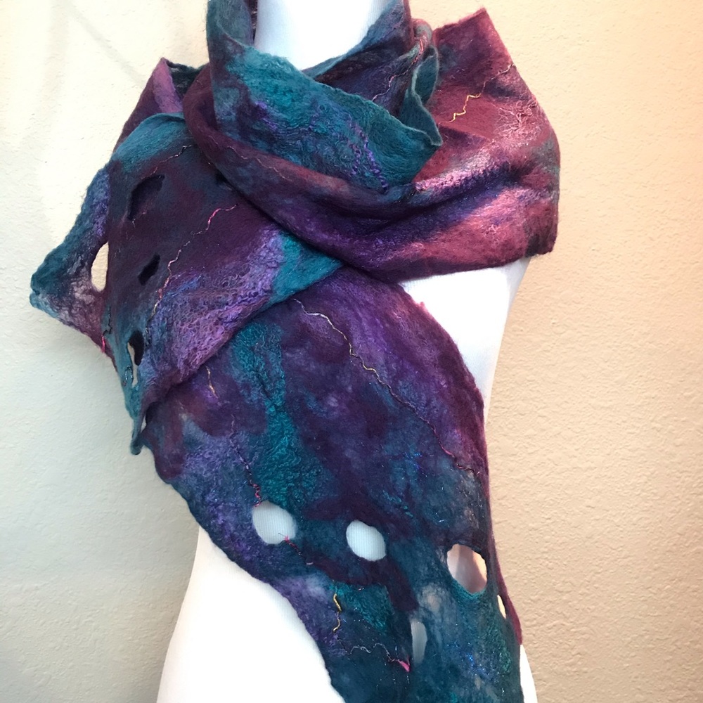 SALE❤️‼️Handcrafted Felted Scarf-Vibrant colors